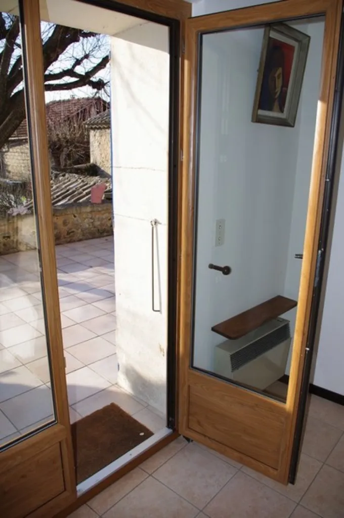 Pose de menuiseries  PVC sur mesure avec certification CEKAL et CSTB