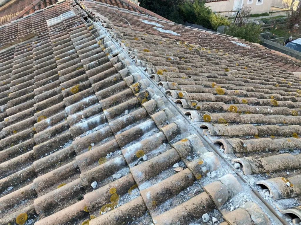 dépose du faitage ciment sur martigues