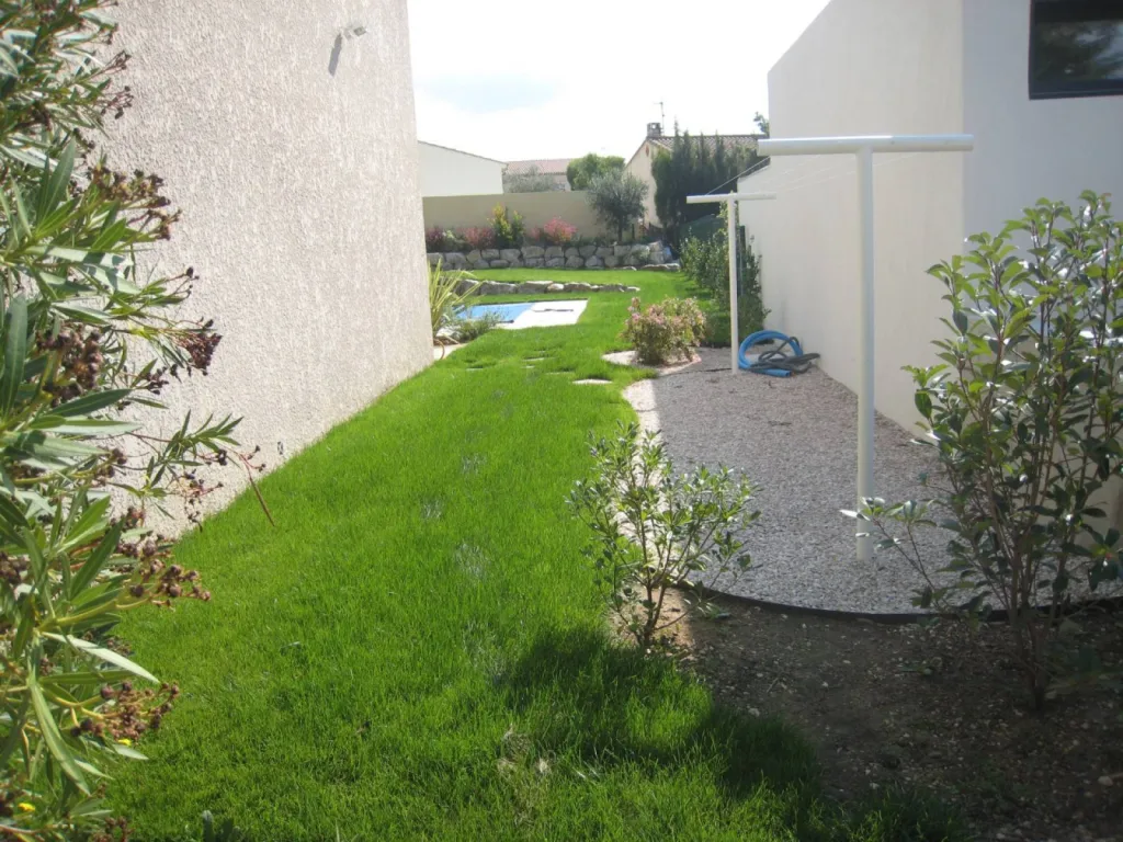 création de jardin paysager à Rognac 13340