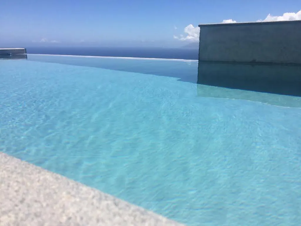 BETON CIRE PISCINE - TAHITI POLYNÉSIE FRANCAISE