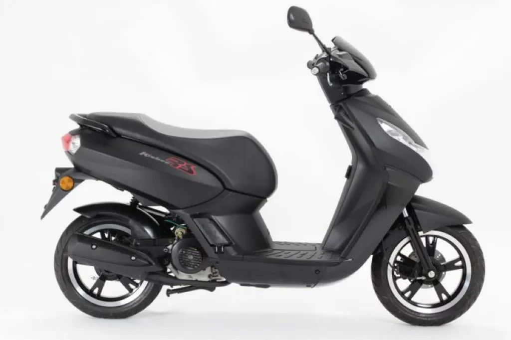 Scooter Peugeot Kisbee RS
