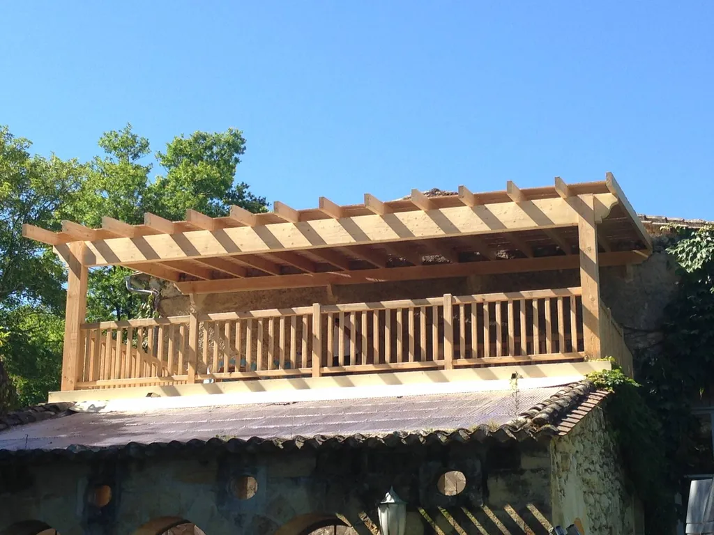 Pergolas sur mesure proche Bordeaux