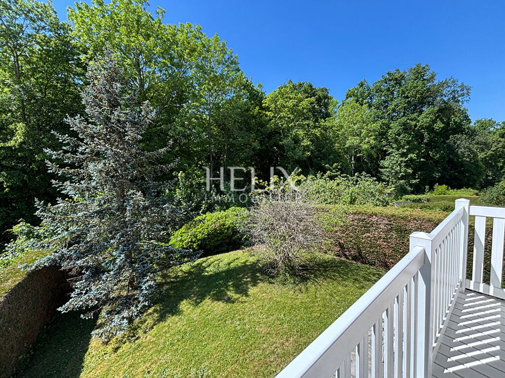 Maison proche lycée international, lisière de foret Saint Germain En Laye 145 m2.