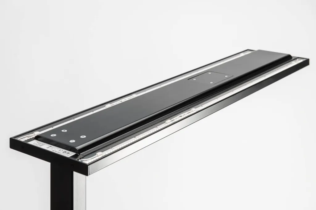 Eclairage Indirect du lampadaire ATTENZIA NEO + 0 aL7S gARD