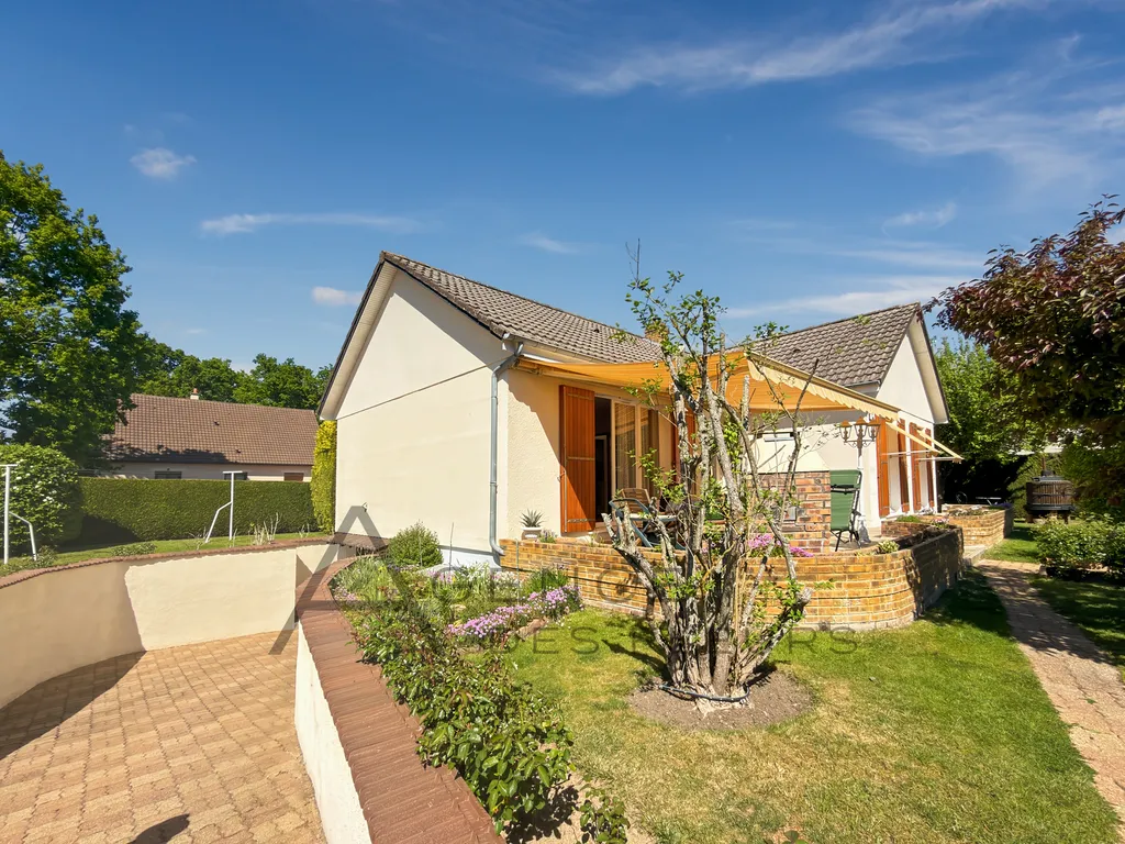À vendre, maison de 100 m² sur sous-sol total située au centre de Saint-Pierre-les-Elbeuf