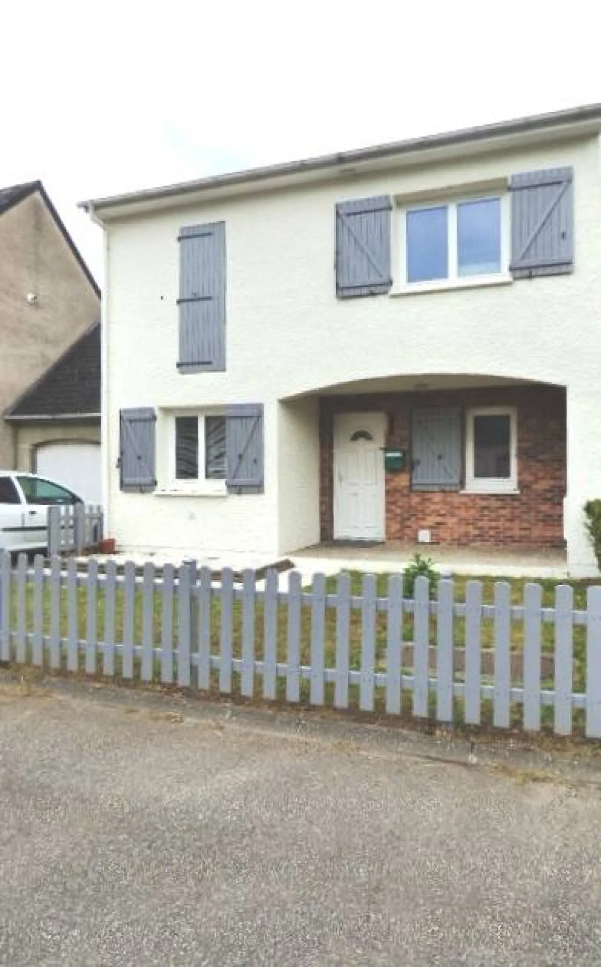 Où trouver à acheter un pavillon proche des écoles et commerces à Cléon 76