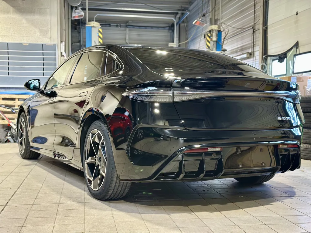 Partenariat BYD – Traitement céramique et detailing haut de gamme à Lyon proche Ecully 