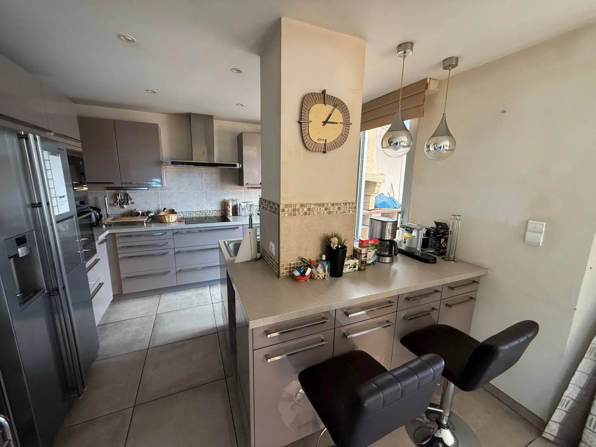 Vente appartement  penthouse T4 Carnoux en Provence. Rare à la vente dans une résidence très prisée du centre ville 
