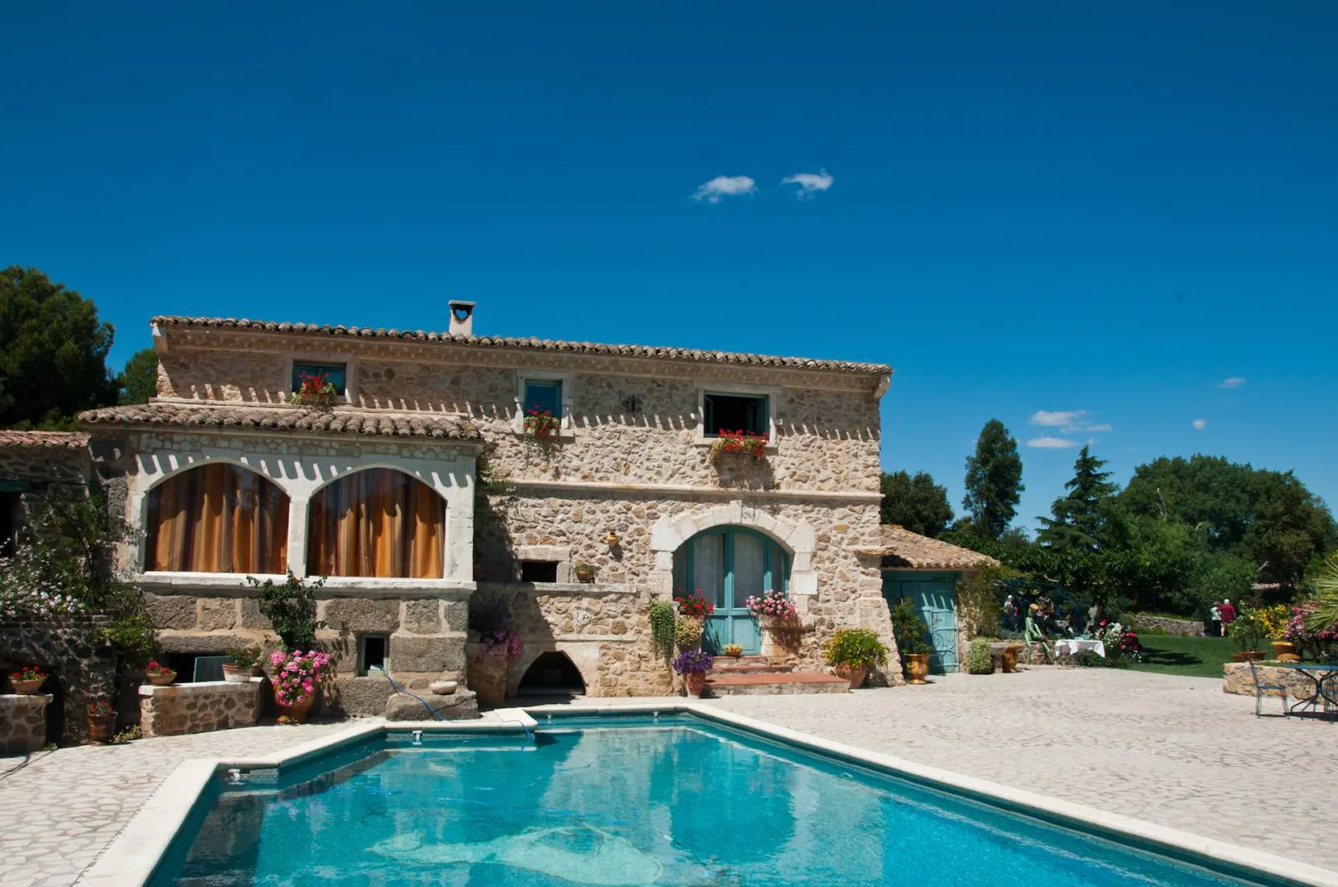 House caretaking in Luberon