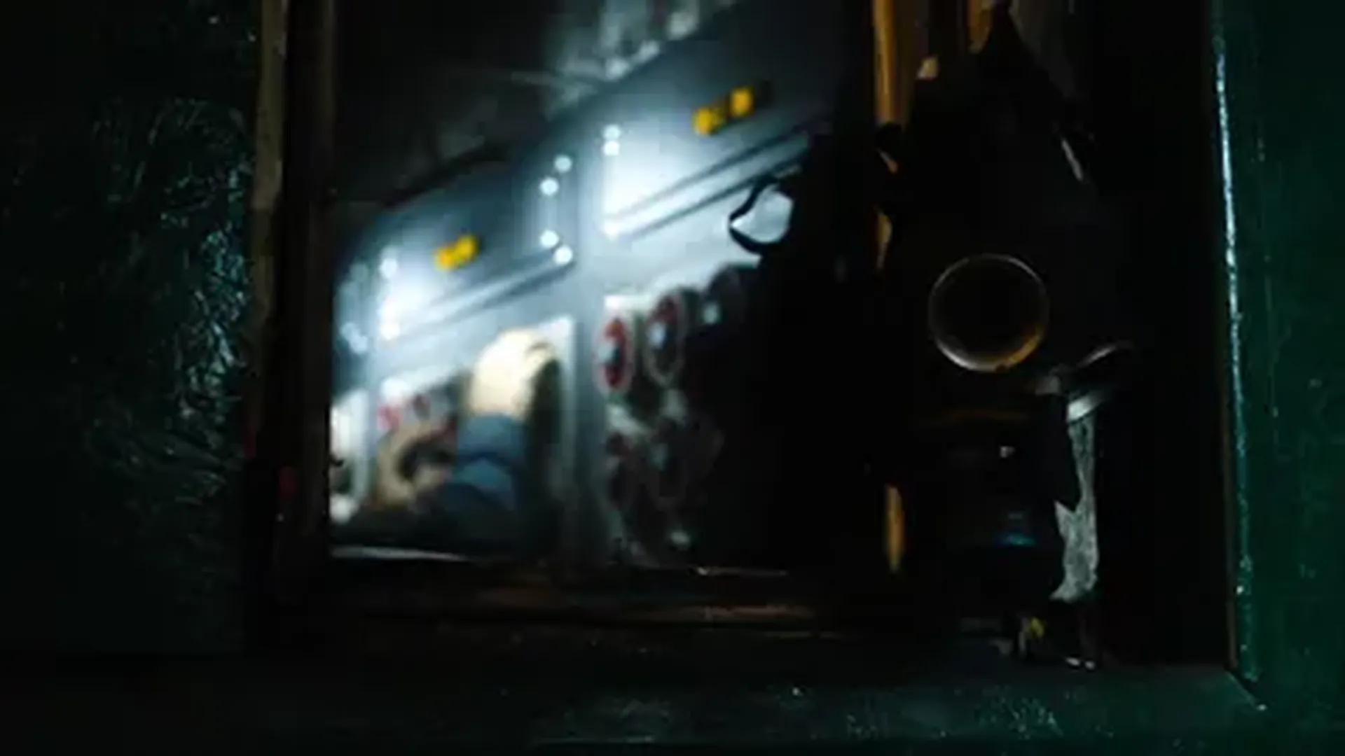 Are you ready to challenge your team in the abandoned underground station?