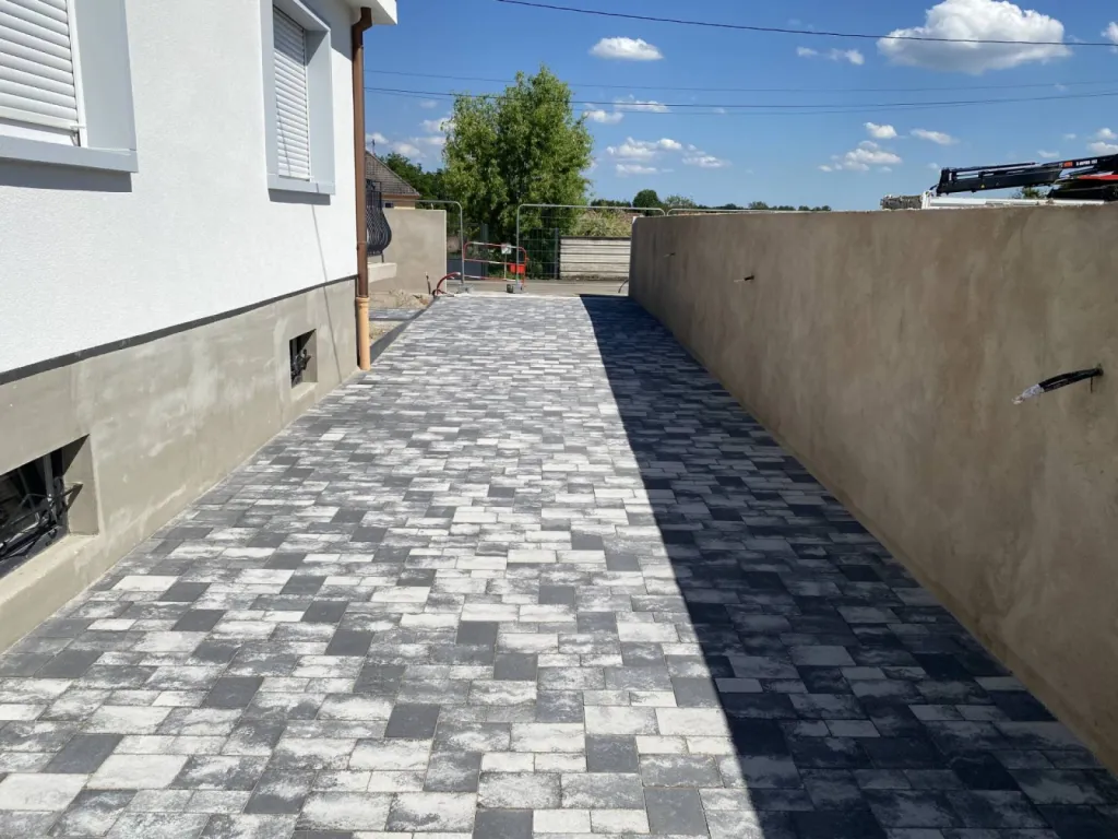 Entrée d'une maison en pavé à Strasbourg 
