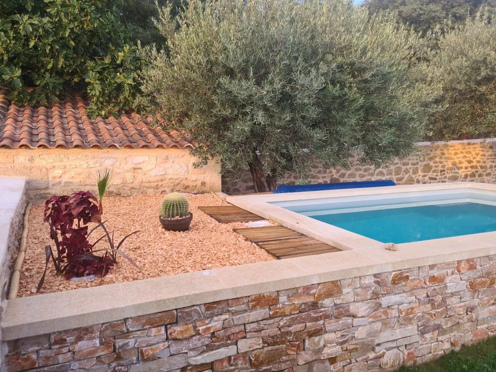 PAREMENT SB QUARTZITE ROUILLE / ROUSSILLON