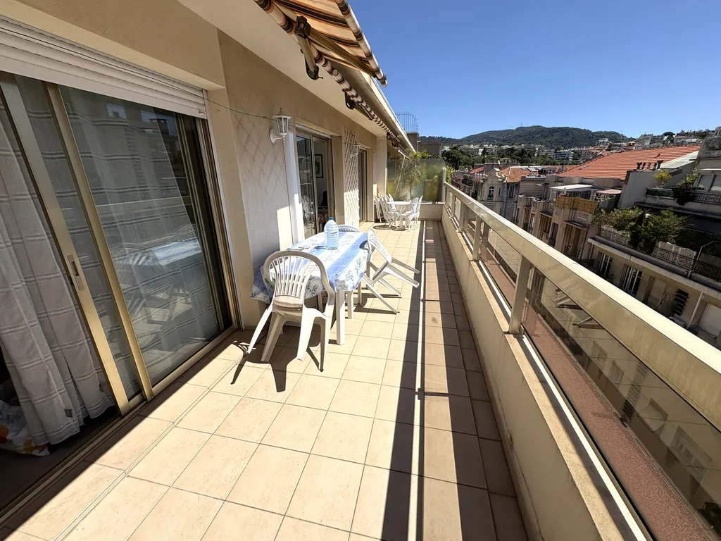 Viager occupé : à Nice quartier LIBERATION – appartement 3 pièces 81 m² avec terrasse 20 m² et garage
