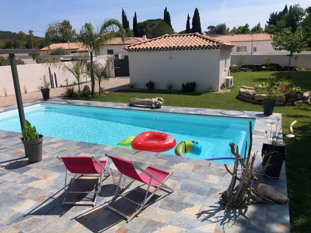 piscine a fond incliné alliance toulon kryptonite