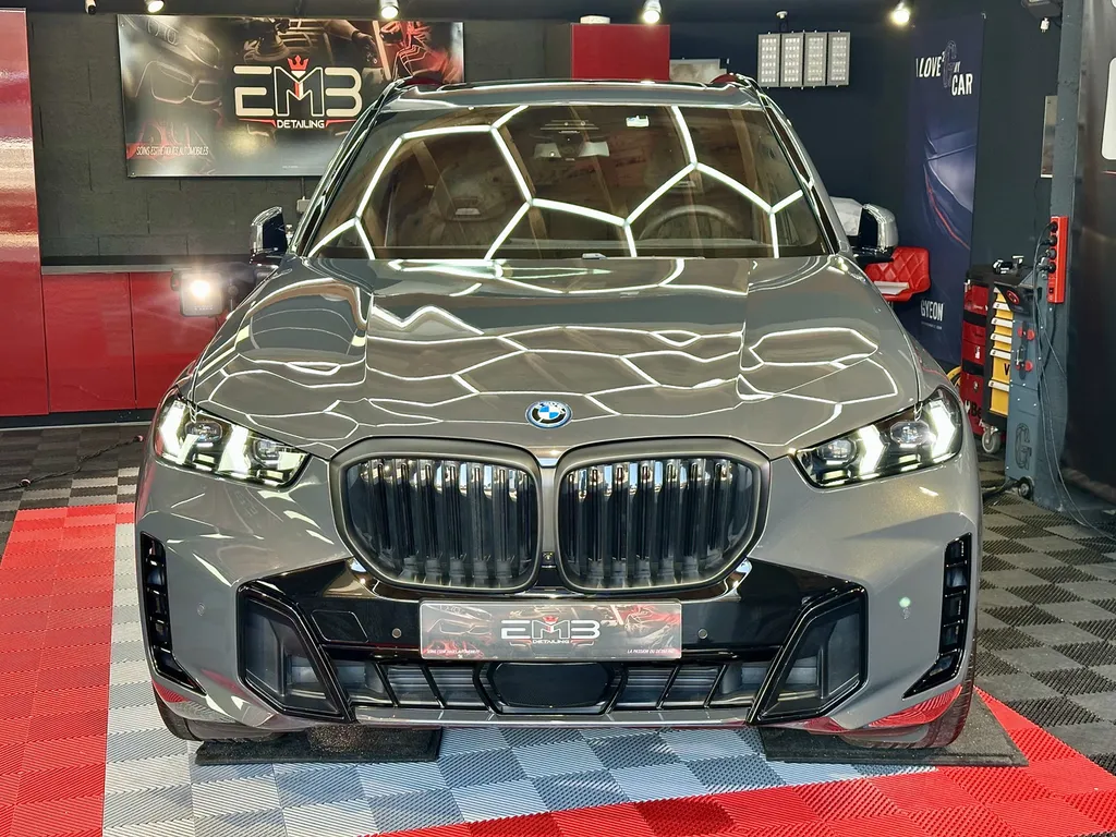 Detailing automobile bmw X5 Traitement céramique 