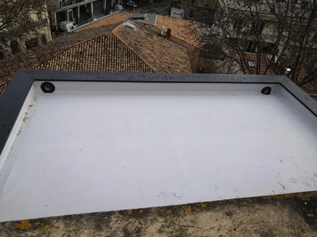 Construction d’un salon en ossature bois isolée et menuiseries aluminium à Montpellier