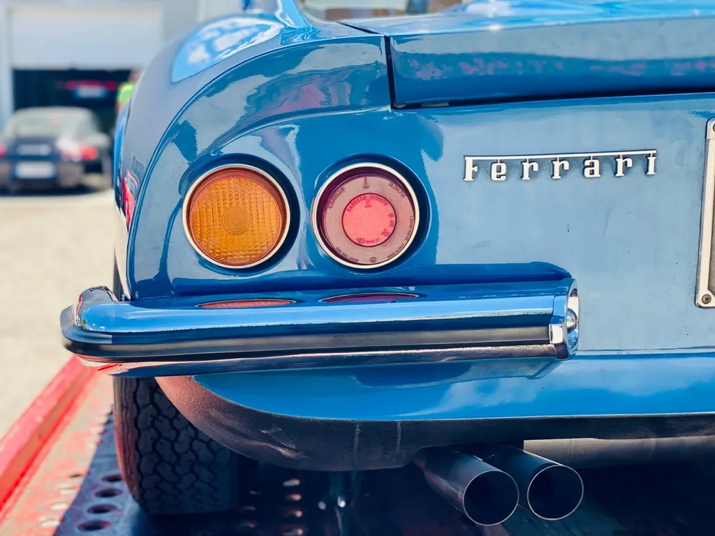 depannage voiture de collection marseille Ferrari Dino à Marseille 