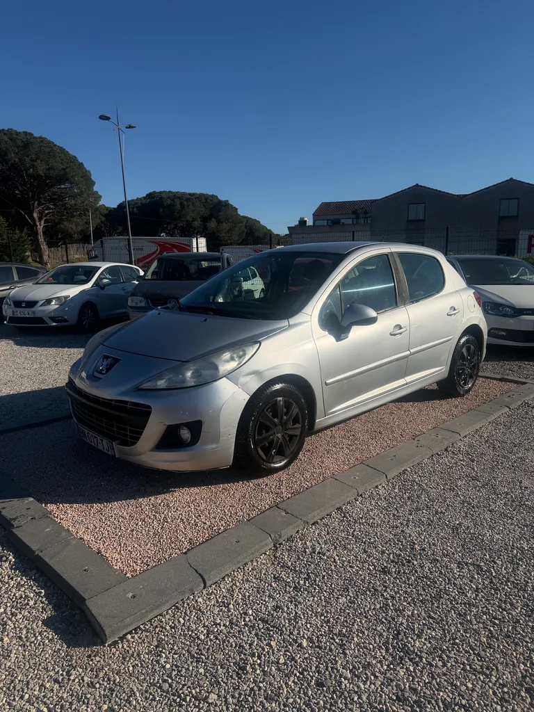 PEUGEOT 207 1.4 VTI 95CV ACTIVE 5 PORTES 