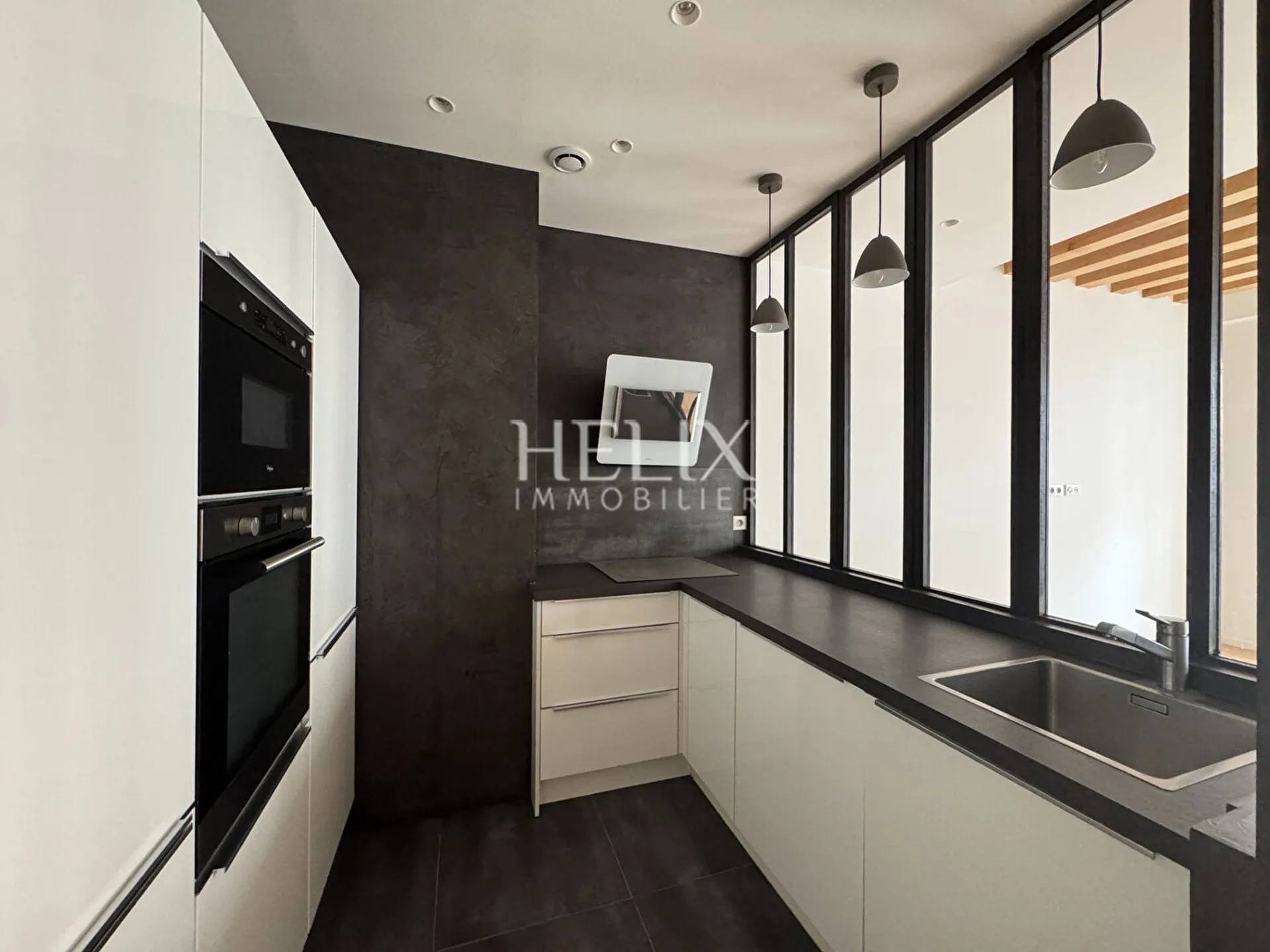 A louer très bel appartement 3 pièces en duplex à Saint Germain En Laye à 2 mn du RER A