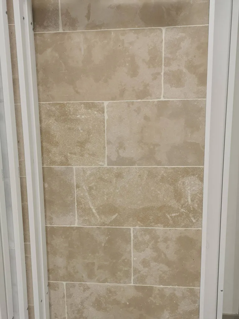 DALLAGE INTERIEUR PIERRE DU MAROC NÎMES ANTIQUE TUMBLED  L.L. X 40 X 1,5 CM