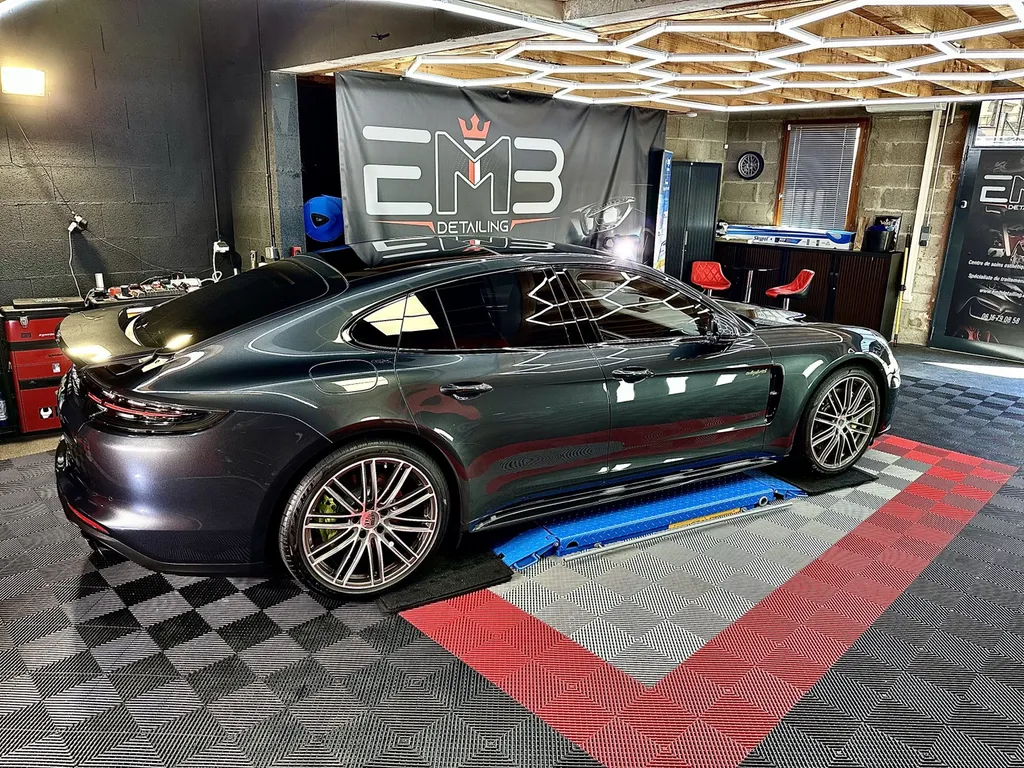 DETAILING Lyon traitement céramique carrosserie Porsche panamera 