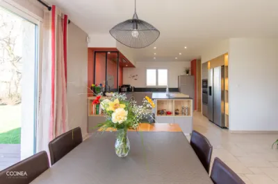 Cuisine sur mesure haut de gamme avec rho venus et dekton Kellya marque Armony à Villeneuve Tolosane 31270