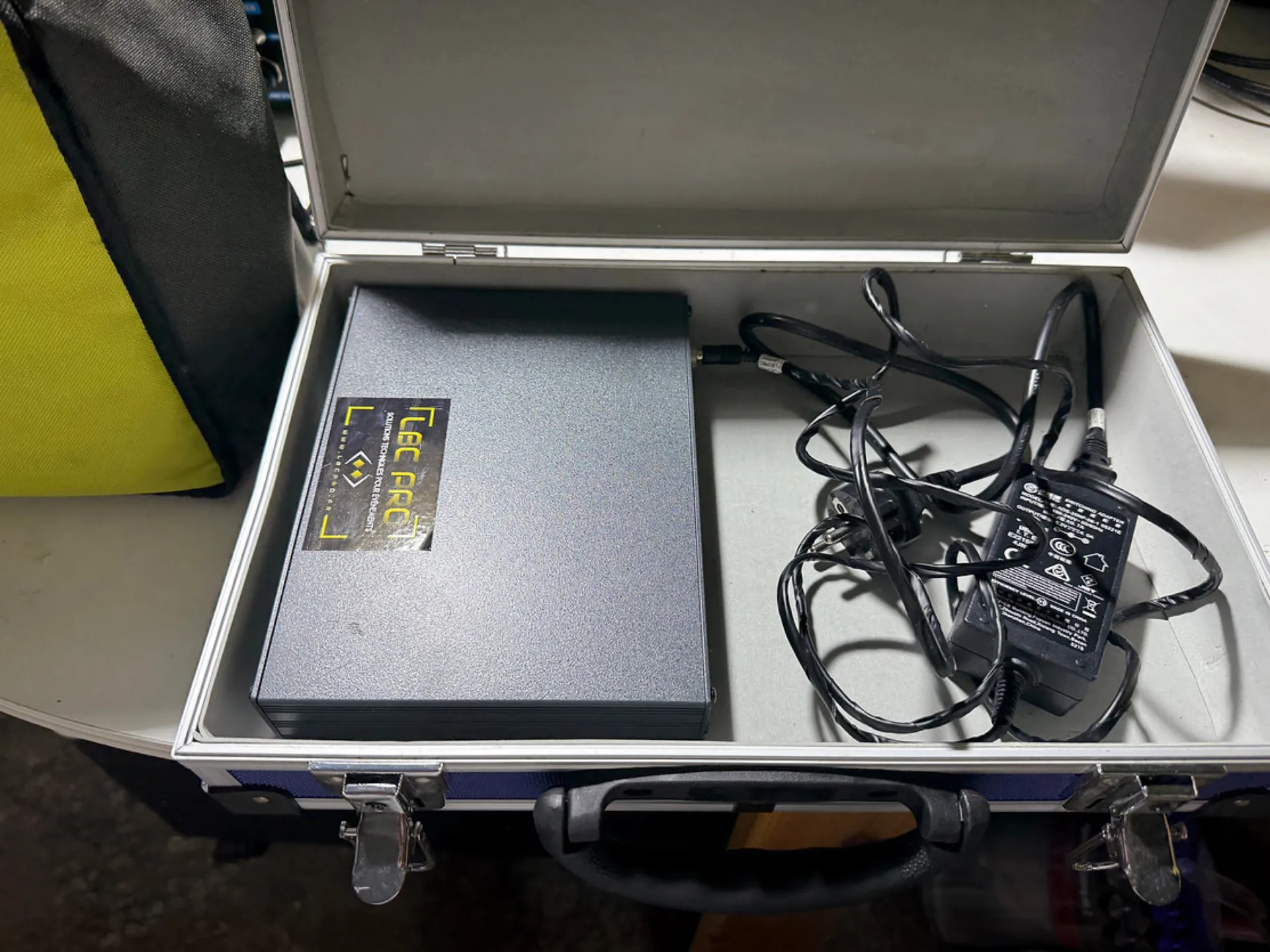 location répartiteur video hdmi à Aix en Provence dans les bouches du Rhône