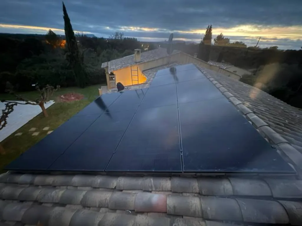 Etude offerte et personnalisée pour vos panneaux solaires Dualsun avec Provence Energie Solaire Services