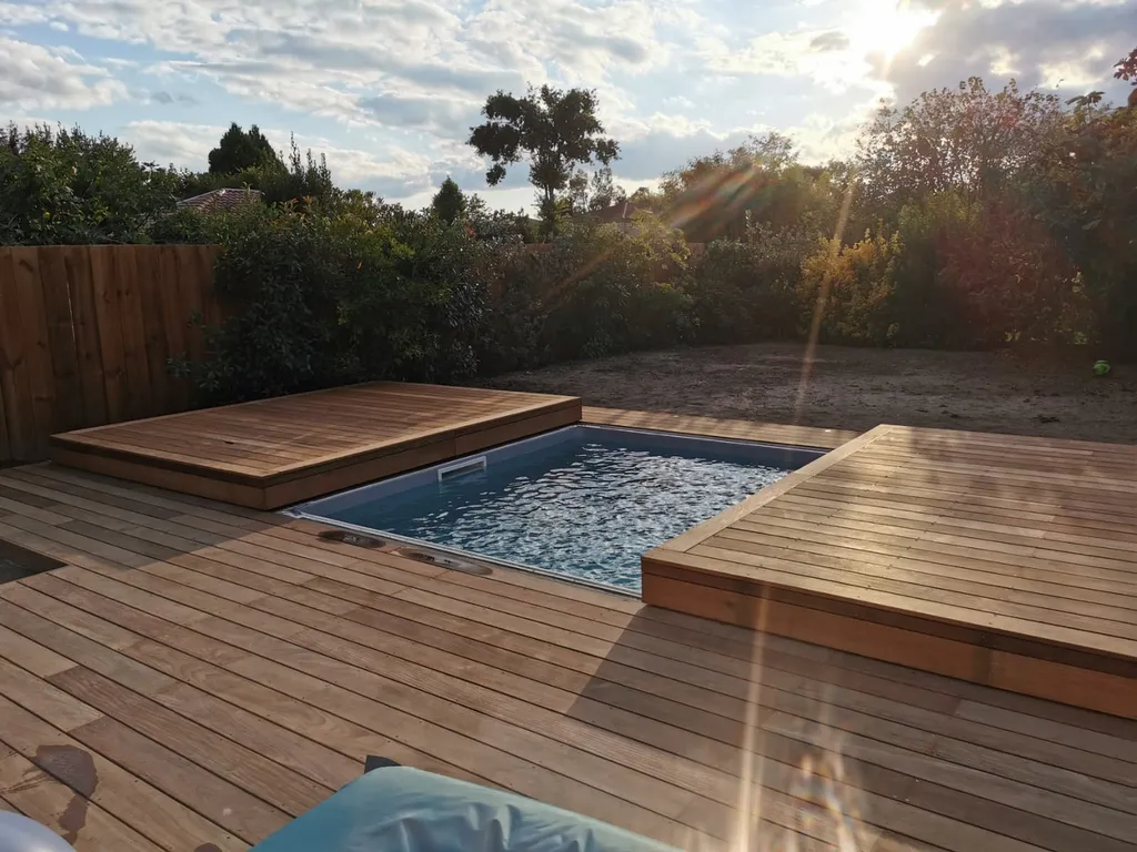 Aménagement complet autour de piscine à Lacanau : comment transformer votre jardin en véritable espace baignade esthétique et durable ?