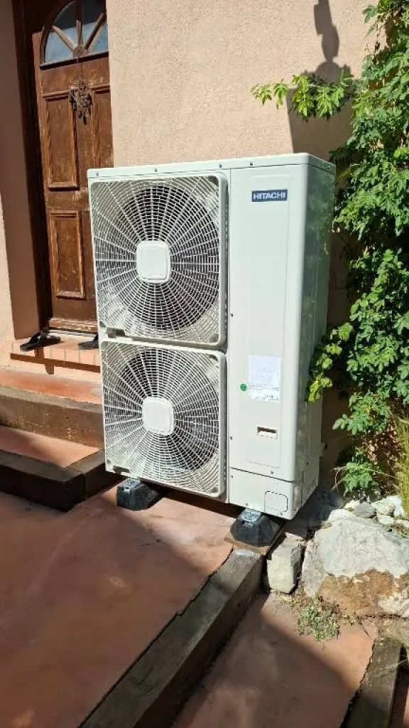 Provence Energie Solaire Services votre expert local pour la pose de votre pompe à chaleur air-eau au Rove entre Marignane et Marseille 