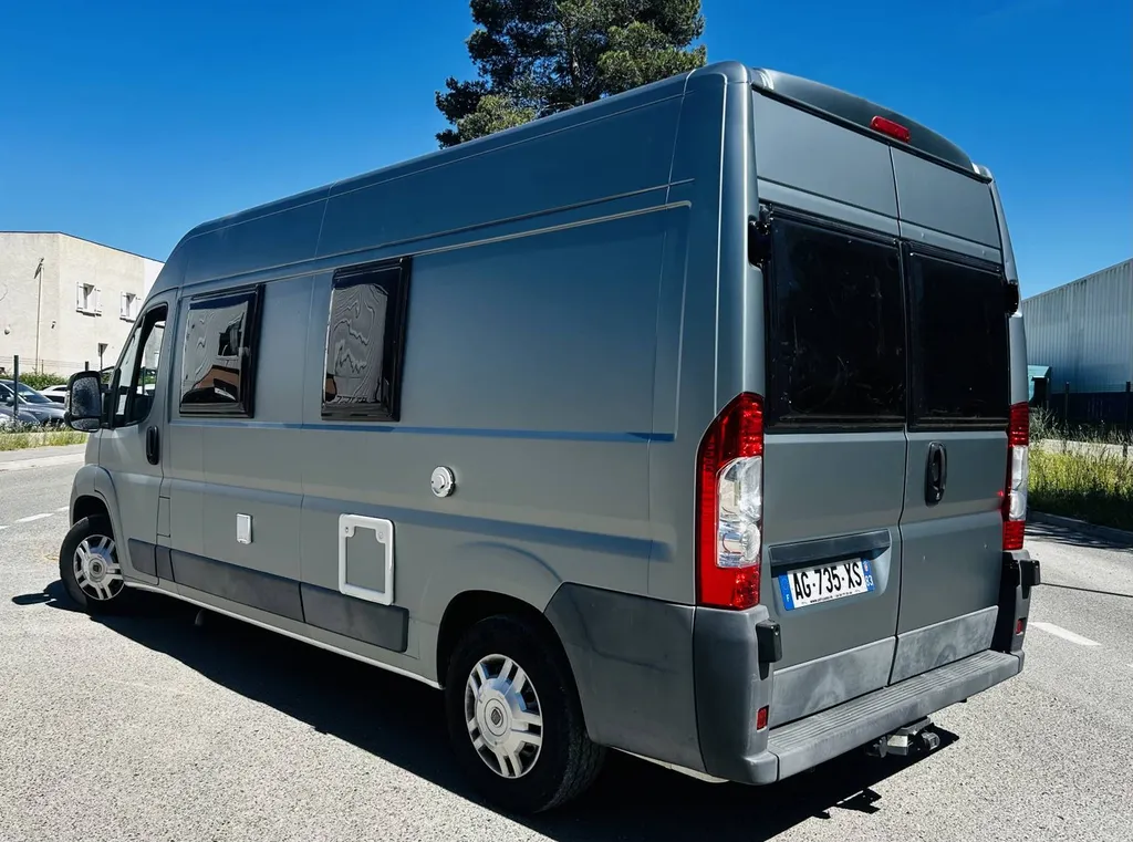 garage de covering camping-car dans le var 