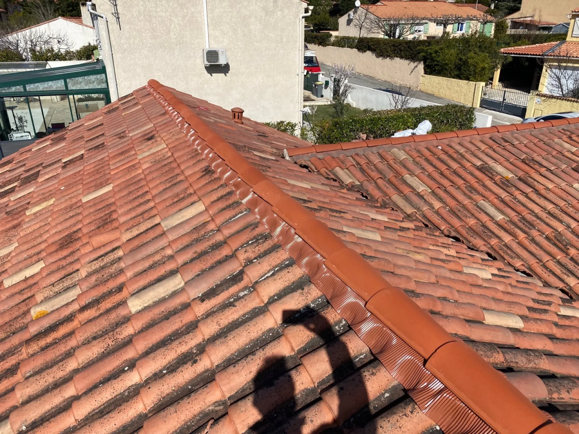 Faîtage closoir plomb rouge sur martigues fini