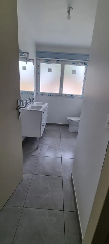 A ÉVREUX, quartier LAFAYETTE, peinture veloutée finition soignée 