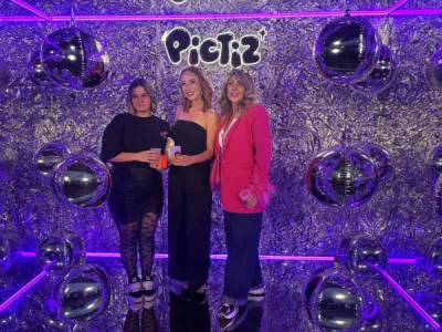 Une Insta Box Mirror Box Pictiz immersive pour transformer et animer avec élégance l’espace événementiel d’un casino sur la Côte d’Azur