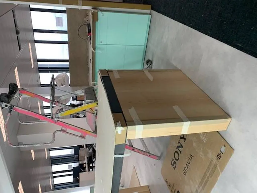 BETON COULE TERRE DU MONDE MAISON ESTEE LAUDER EUROPE