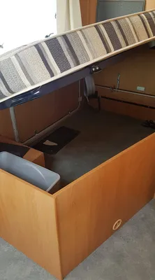 VENDU CAMPING-CAR PROFILE BAVARIA T67, LIT A LA FRANCAISE, 4 COUCHAGES