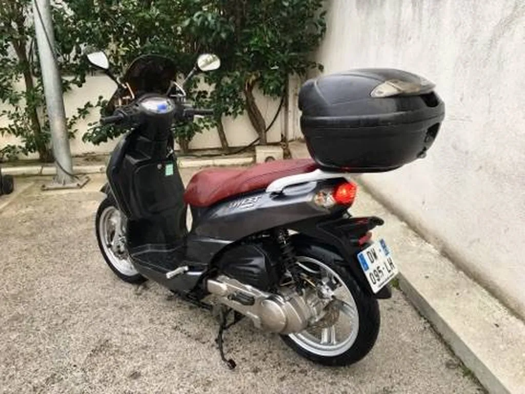 PEUGEOT TWEET 125cc LA SEYNE SUR MER