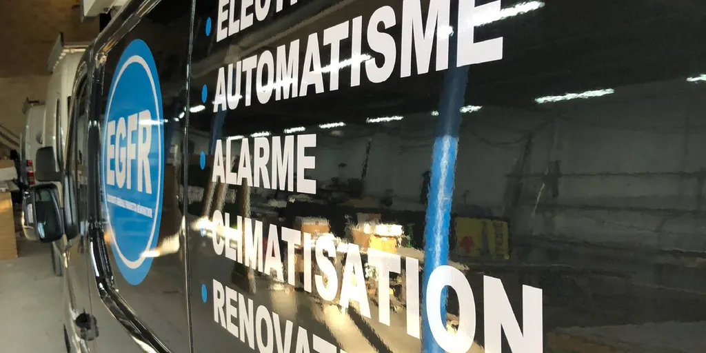 ZOOM lettre découpées adhésives