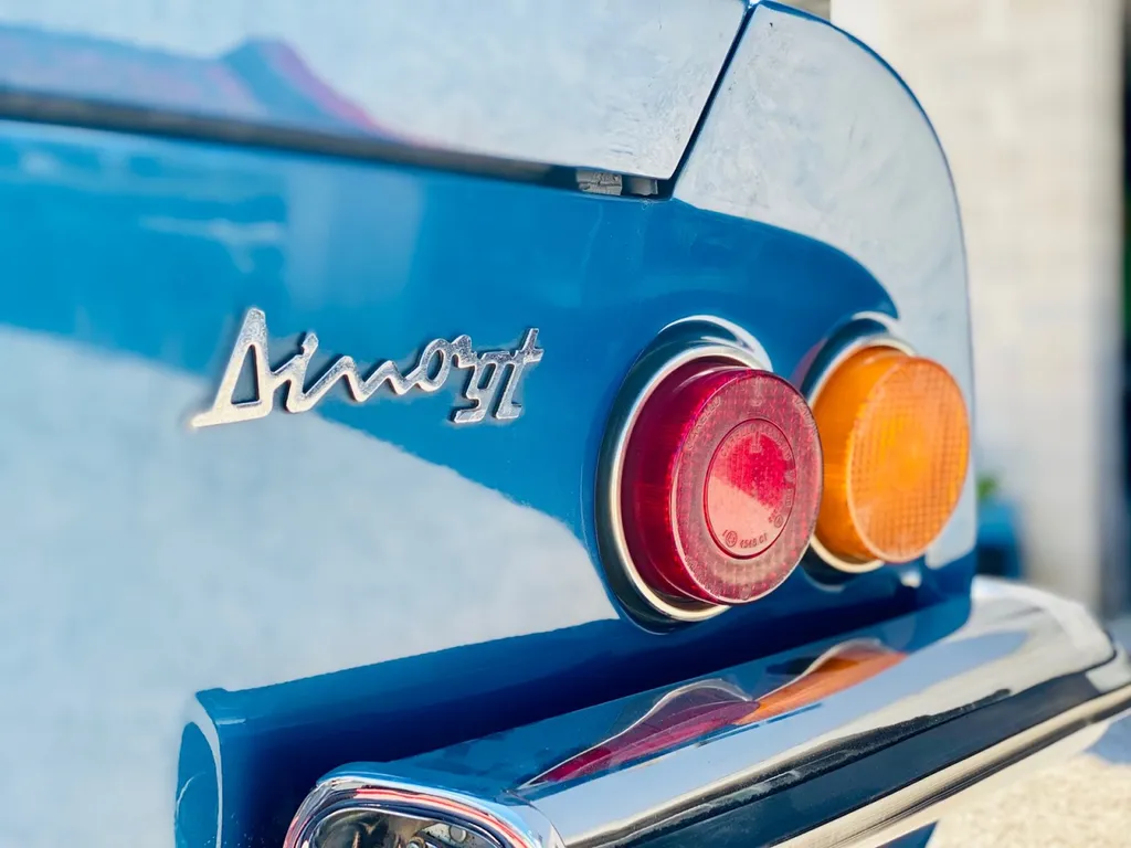 depannage voiture de collection marseille Ferrari Dino à Marseille 