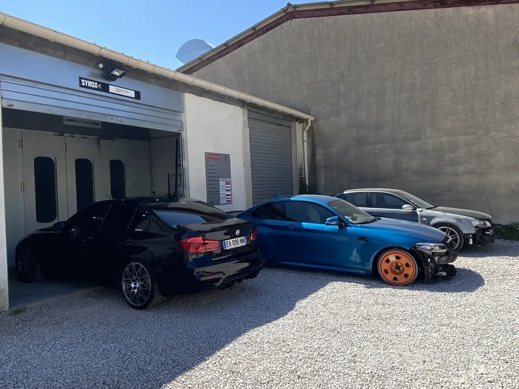Personnalisation pour cette BMW M2 prêt de véhicule et franchise offerte proche d’Aubagne et de Marseille et on