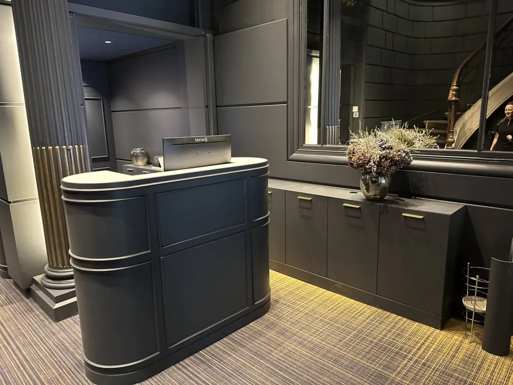 Agencement de l'espace d'accueil d'un SPA à Bordeaux (33)