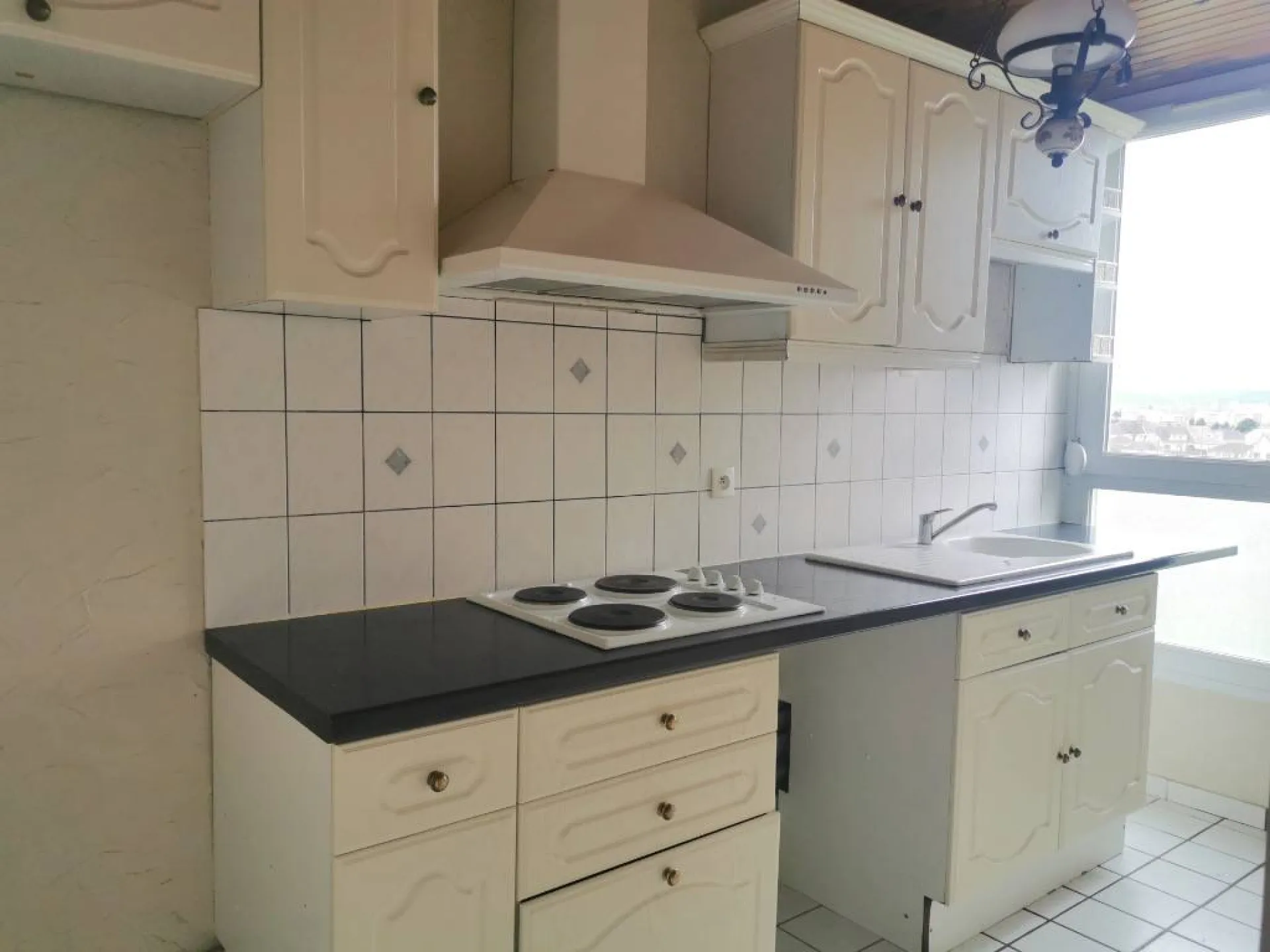 A acheter, Appartement 4 chambres avec 2 places de parking SUR LA COMMUNE DE ST PIERRE LES ELBEUF 76320