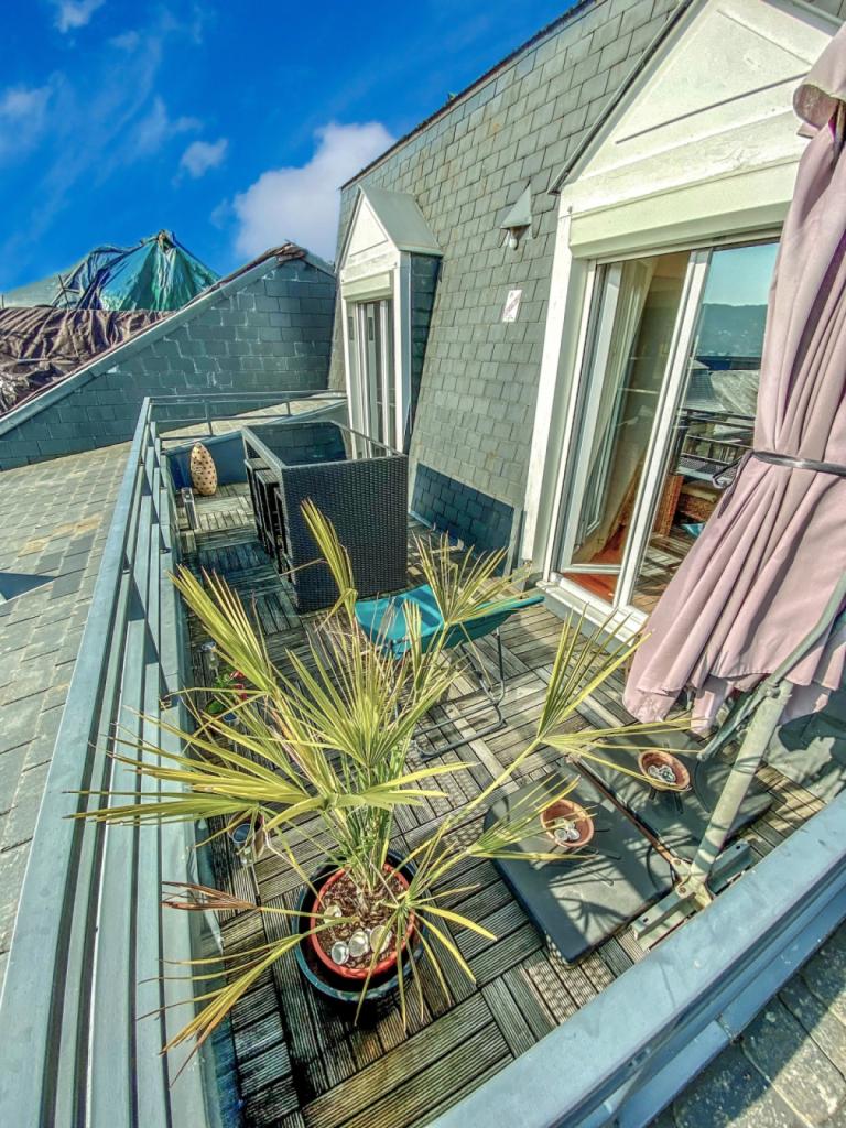Appartement avec terrasse en hyper centre de ROUEN rive droite  76 000