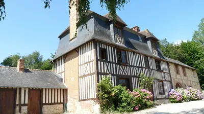 A vendre authentique manoir normand et sa dépendance en Normandie 14