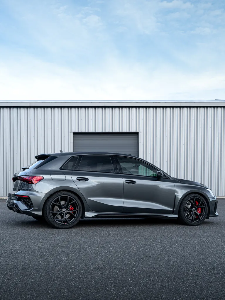 Protection transparente de la face avant Audi RS3 8Y
