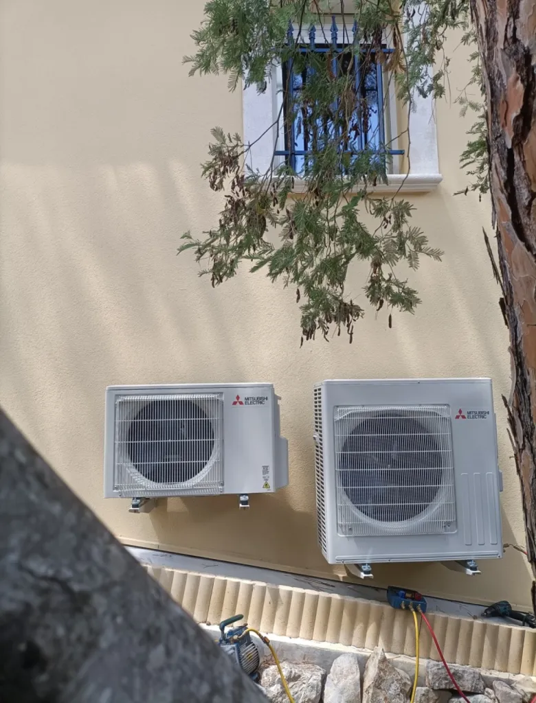 DEUX UNITE EXTERIEUR MITSUBISHI LN 25 ET LN 50