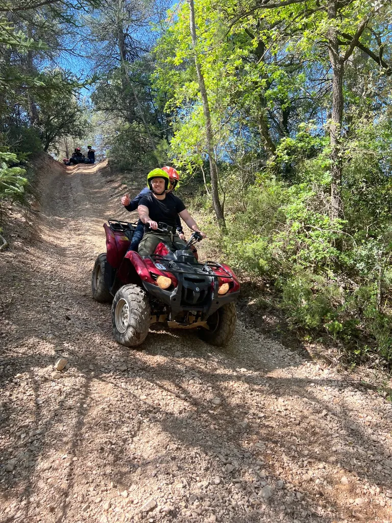 RANDONNÉE QUAD D'ANNIVERSAIRE ENTRE COPINE DANS LE VAR