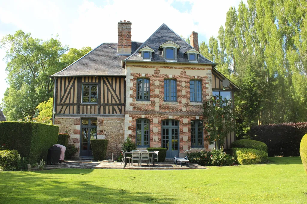 Vente demeure à colombages avec sa dépendance région Cormeilles 27260