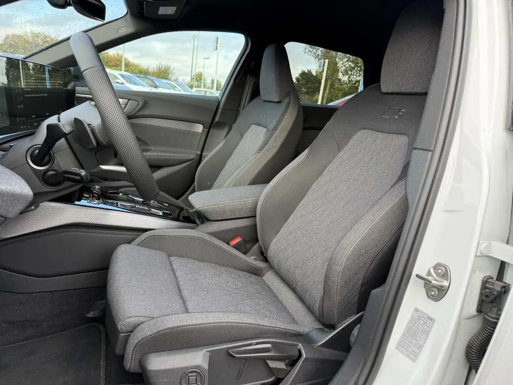 Audi A5 Avant occasion S line 204ch S-tronic disponible près du Havre - Caudebec Automobiles Myauto.fr