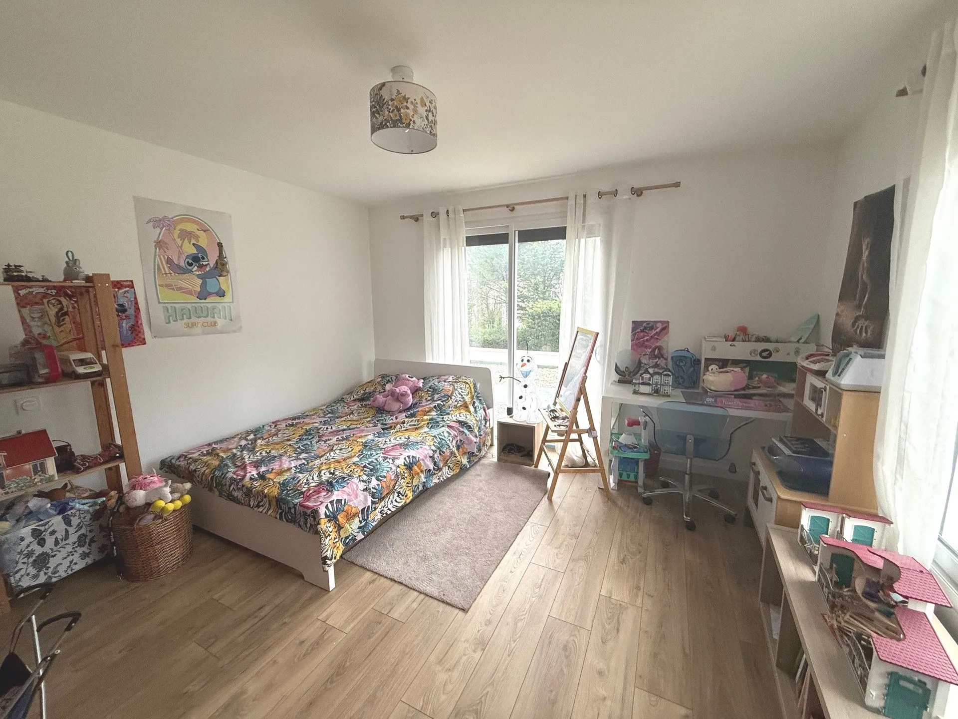 Villa 4 chambres, entièrement rénovée, au calme, dans l'hyper centre proche commodités, prestations haut de gamme & piscine